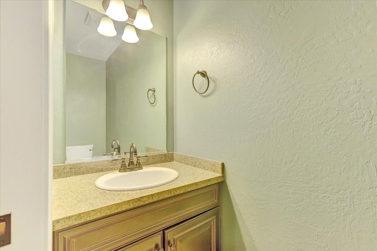 Detail Gallery Image 21 of 93 For 14131 Maverick Ln, Grass Valley,  CA 95949 - 3 Beds | 2/1 Baths