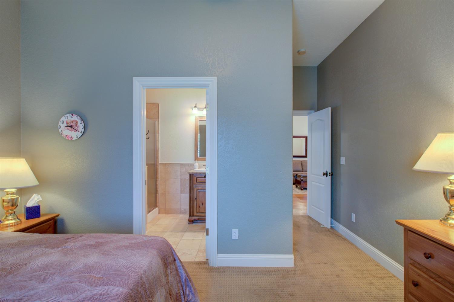 Detail Gallery Image 11 of 80 For 2020 Kendall Ave, Modesto,  CA 95355 - 5 Beds | 4/1 Baths