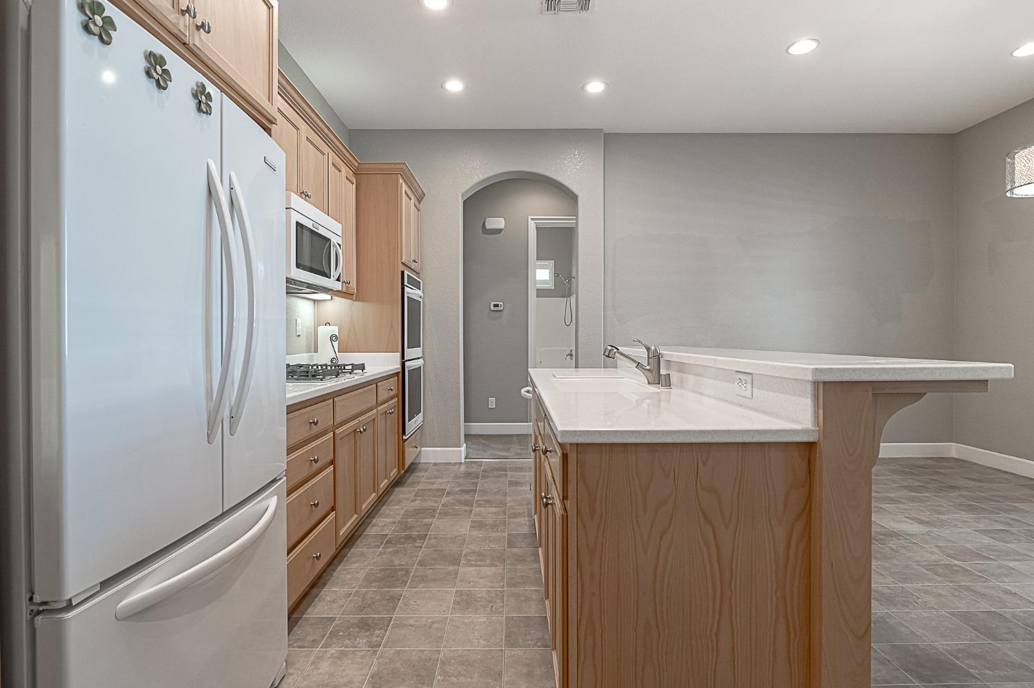 Detail Gallery Image 14 of 33 For 2080 State St, Turlock,  CA 95380 - 2 Beds | 2 Baths