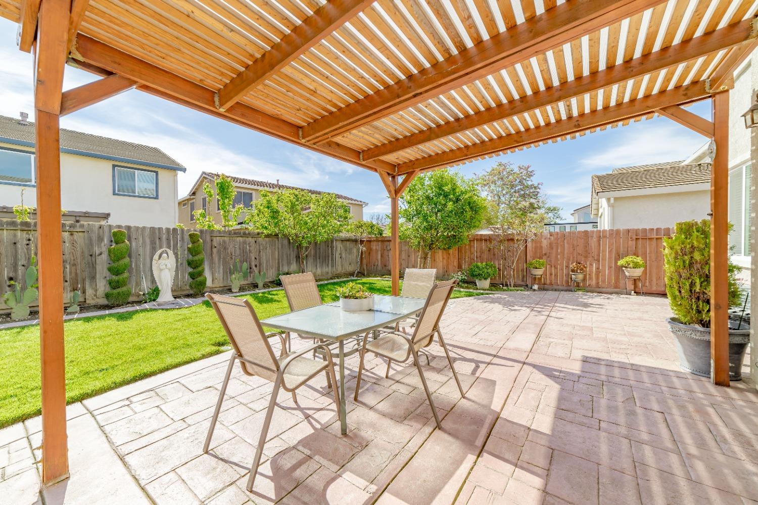 Detail Gallery Image 36 of 39 For 2625 Malibu Ct, West Sacramento,  CA 95691 - 5 Beds | 4 Baths