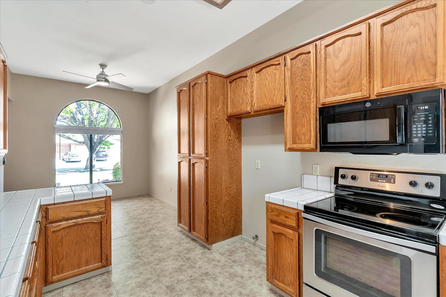 Detail Gallery Image 18 of 56 For 2170 Foothill Ranch Dr, Tracy,  CA 95377 - 3 Beds | 2/1 Baths