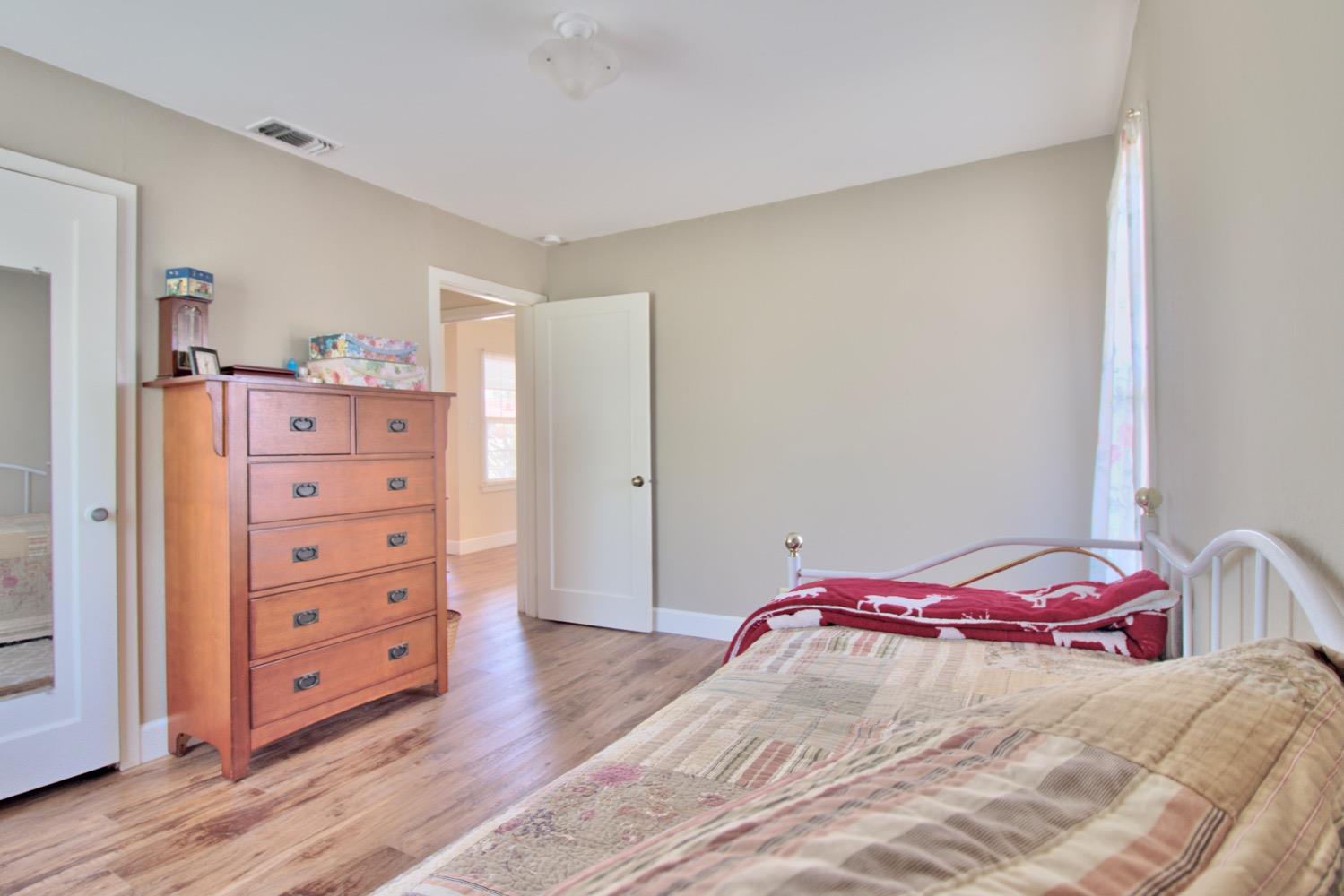 Detail Gallery Image 16 of 30 For 2681 Gary Way, Sacramento,  CA 95815 - 2 Beds | 1 Baths