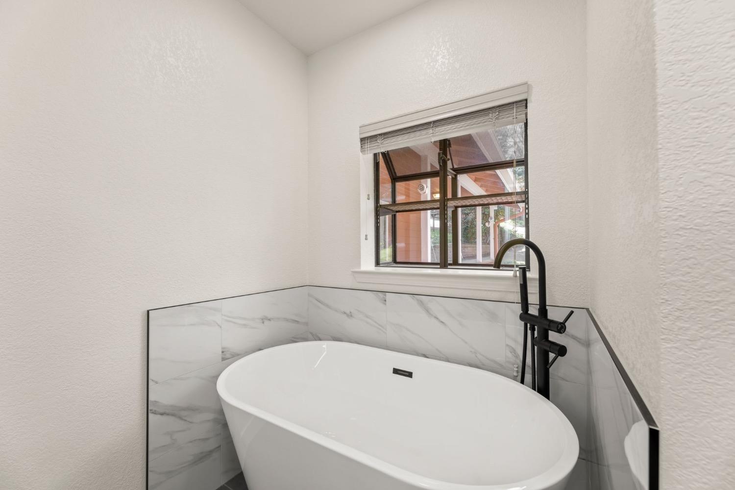 Detail Gallery Image 23 of 54 For 3021 Sweet Birch Ln, Camino,  CA 95709 - 3 Beds | 2/1 Baths