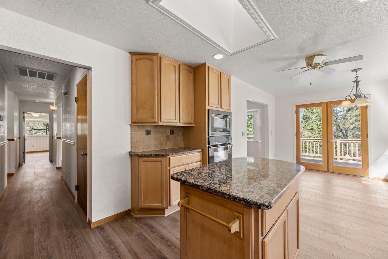 Detail Gallery Image 11 of 54 For 3021 Sweet Birch Ln, Camino,  CA 95709 - 3 Beds | 2/1 Baths