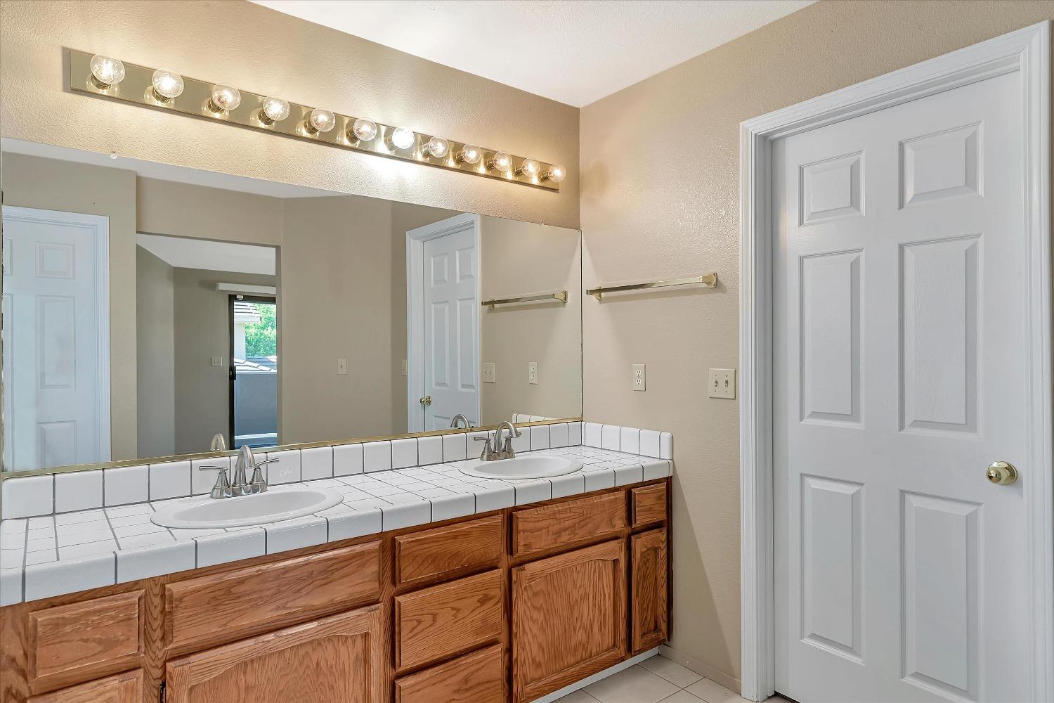 Detail Gallery Image 38 of 56 For 2170 Foothill Ranch Dr, Tracy,  CA 95377 - 3 Beds | 2/1 Baths