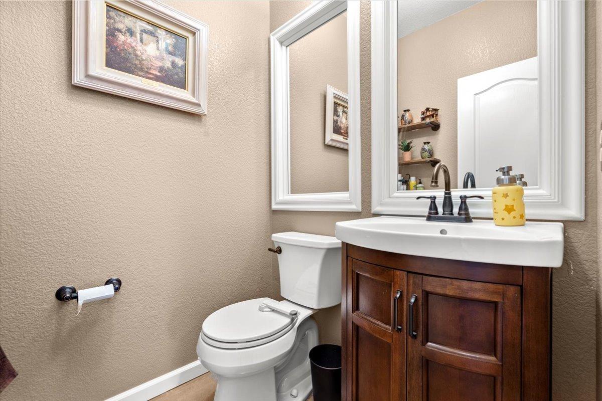 Detail Gallery Image 25 of 49 For 1701 Legend Ct, Modesto,  CA 95357 - 5 Beds | 2/1 Baths