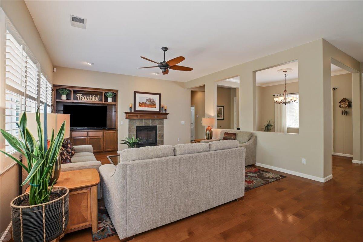 Detail Gallery Image 9 of 48 For 356 S Highland, Ripon,  CA 95366 - 4 Beds | 2 Baths