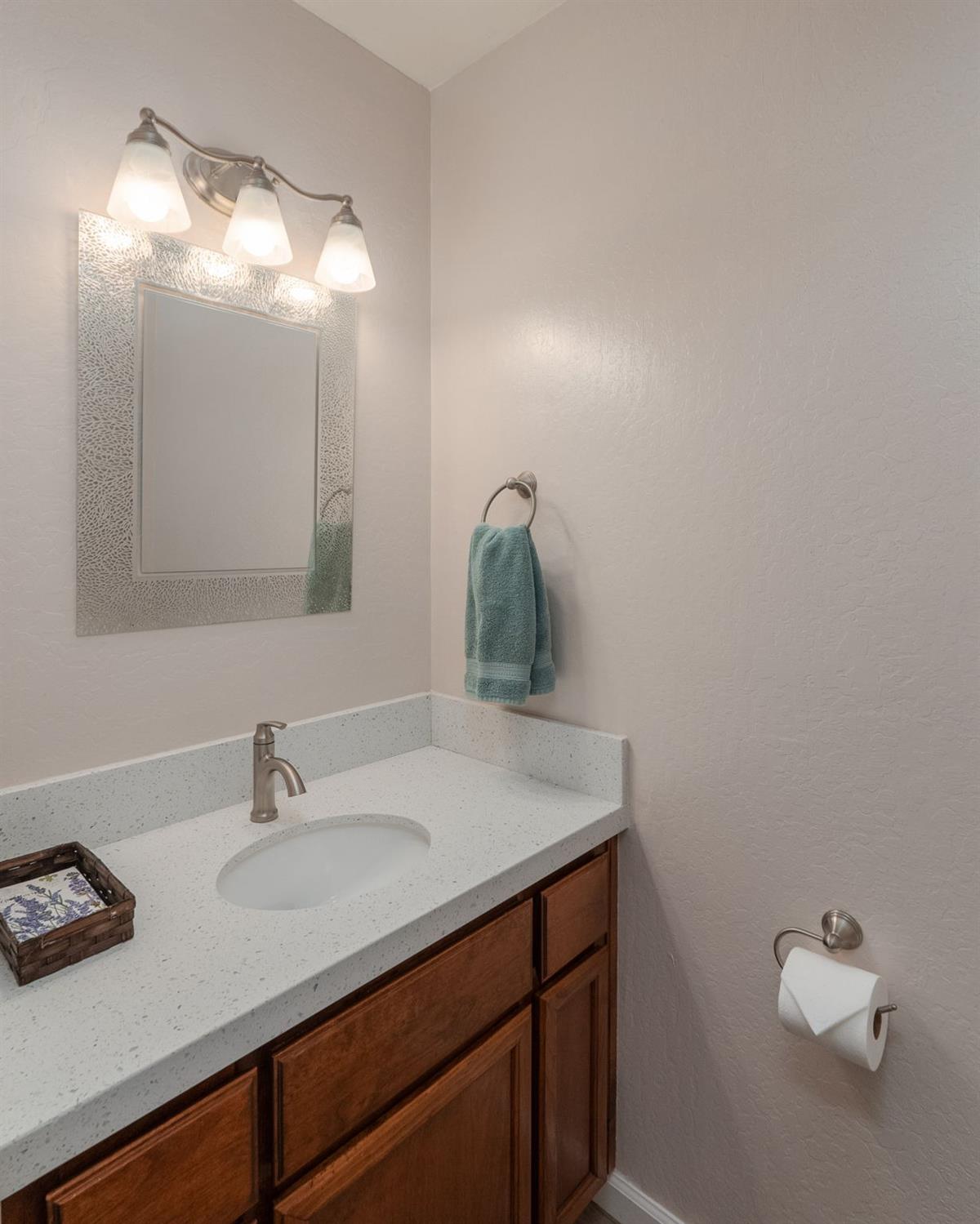 Detail Gallery Image 14 of 30 For 710 Dogwood Dr, Murphys,  CA 95247 - 3 Beds | 2/1 Baths