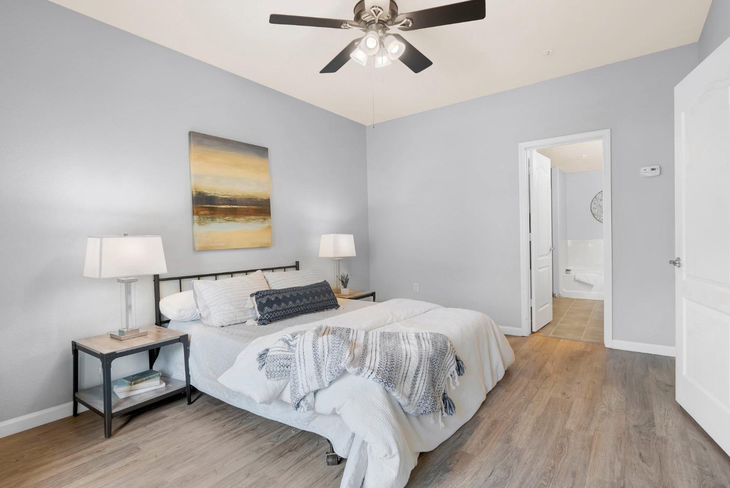 Detail Gallery Image 12 of 29 For 2463 Torino St #1,  West Sacramento,  CA 95691 - 2 Beds | 2 Baths