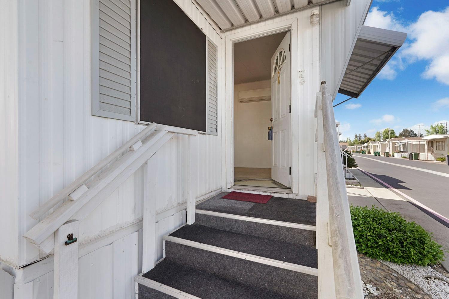 Detail Gallery Image 5 of 34 For 471 Almond Dr 73, Lodi,  CA 95240 - 2 Beds | 1 Baths