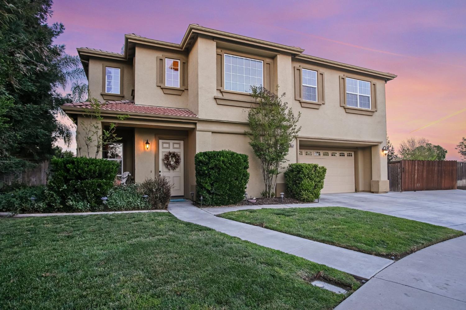 Detail Gallery Image 1 of 1 For 19534 Gibraltar Ct, Hilmar,  CA 95324 - 4 Beds | 3 Baths