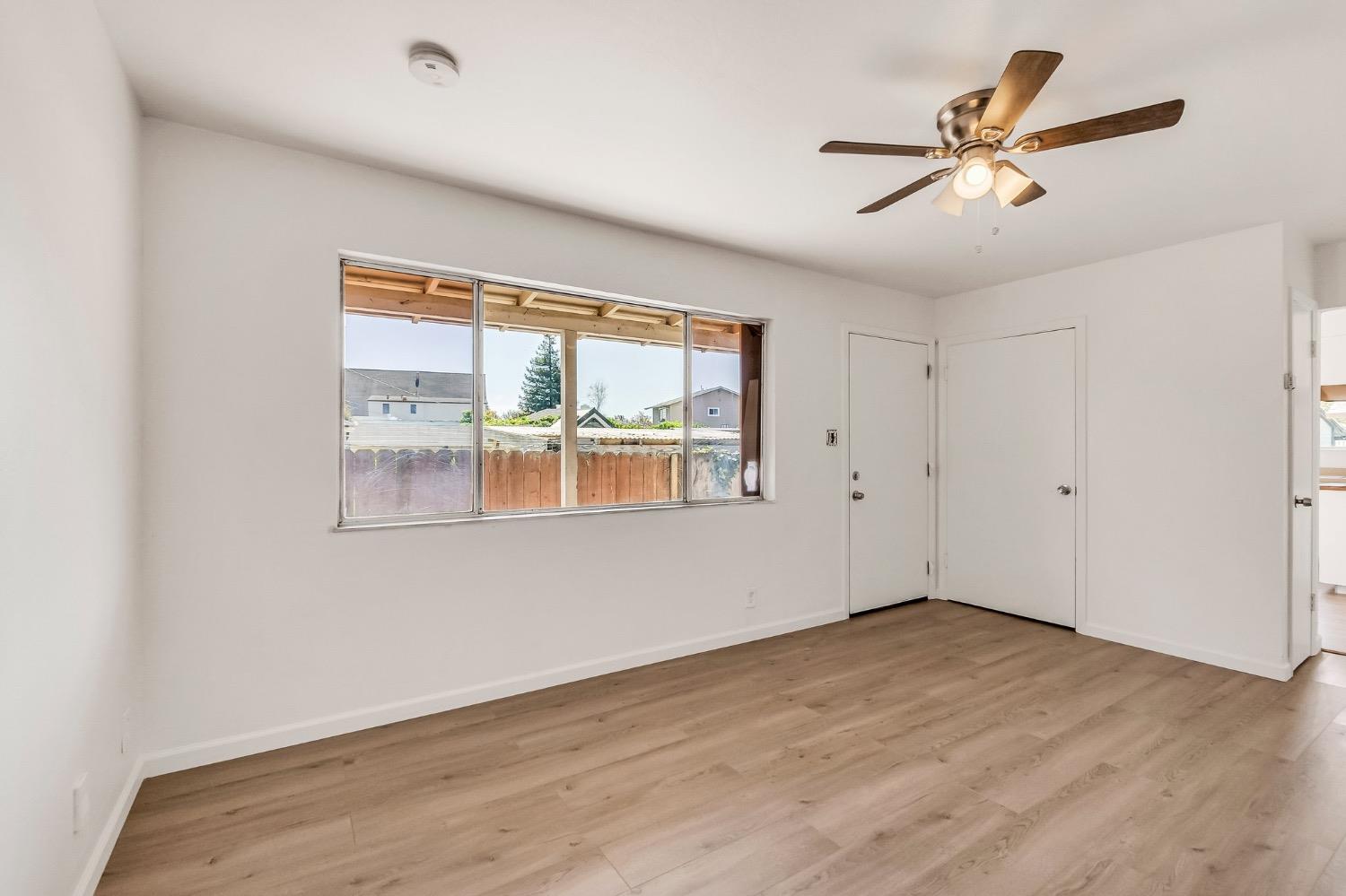 Detail Gallery Image 25 of 49 For 22143 Montgomery St, Hayward,  CA 94541 - 5 Beds | 2/1 Baths
