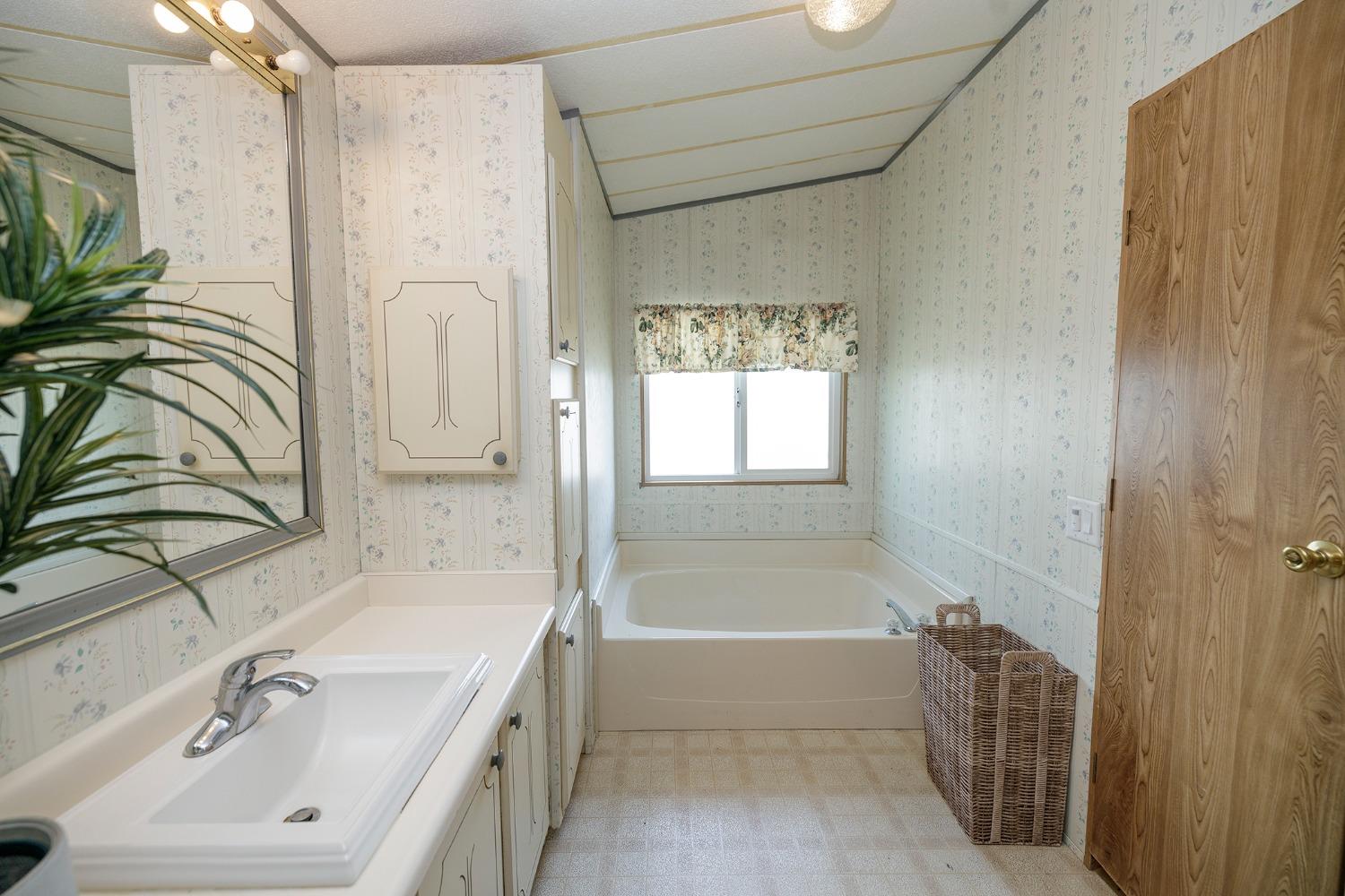 Detail Gallery Image 29 of 51 For 19667 American Ave 9, Hilmar,  CA 95324 - 2 Beds | 2 Baths