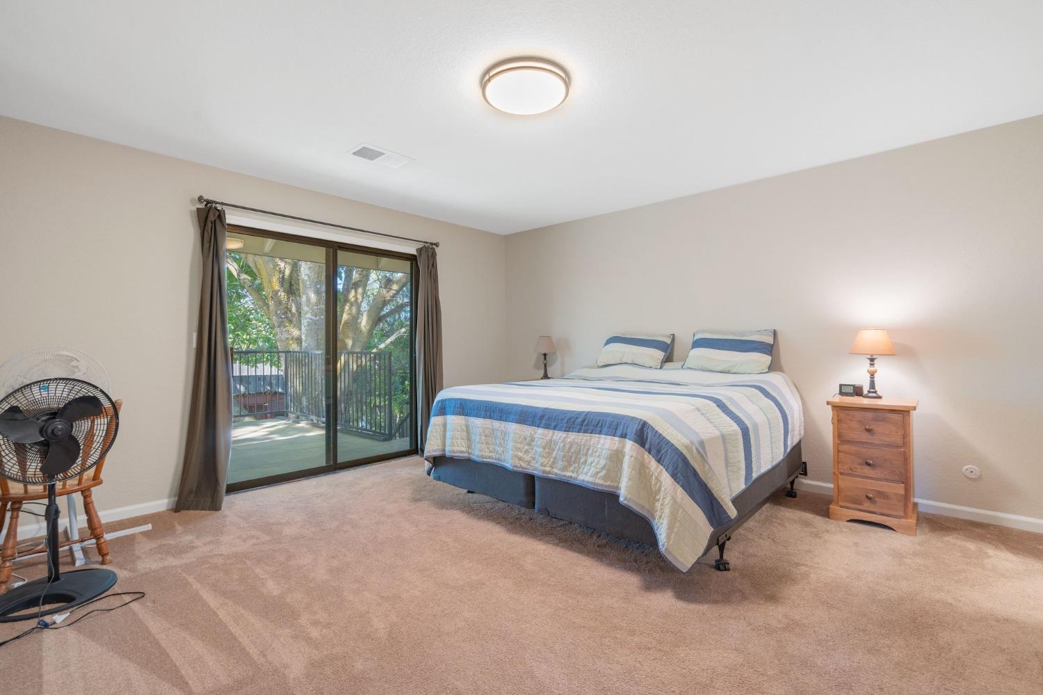 Detail Gallery Image 27 of 43 For 2232 Alameda Ave, Davis,  CA 95616 - 4 Beds | 2/1 Baths