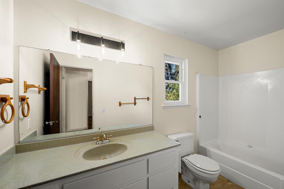 Detail Gallery Image 11 of 17 For 5435 Mayfair Ln, Somerset,  CA 95684 - 2 Beds | 1 Baths