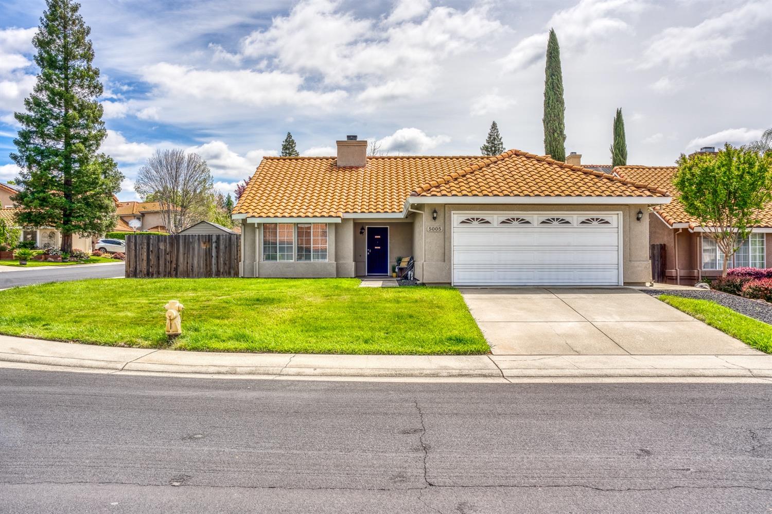 Photo of 5005 Charter Rd in Rocklin, CA