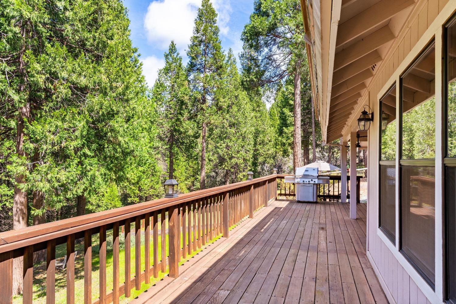 Detail Gallery Image 10 of 37 For 11552 Side Hill Cir, Nevada City,  CA 95959 - 3 Beds | 2/1 Baths