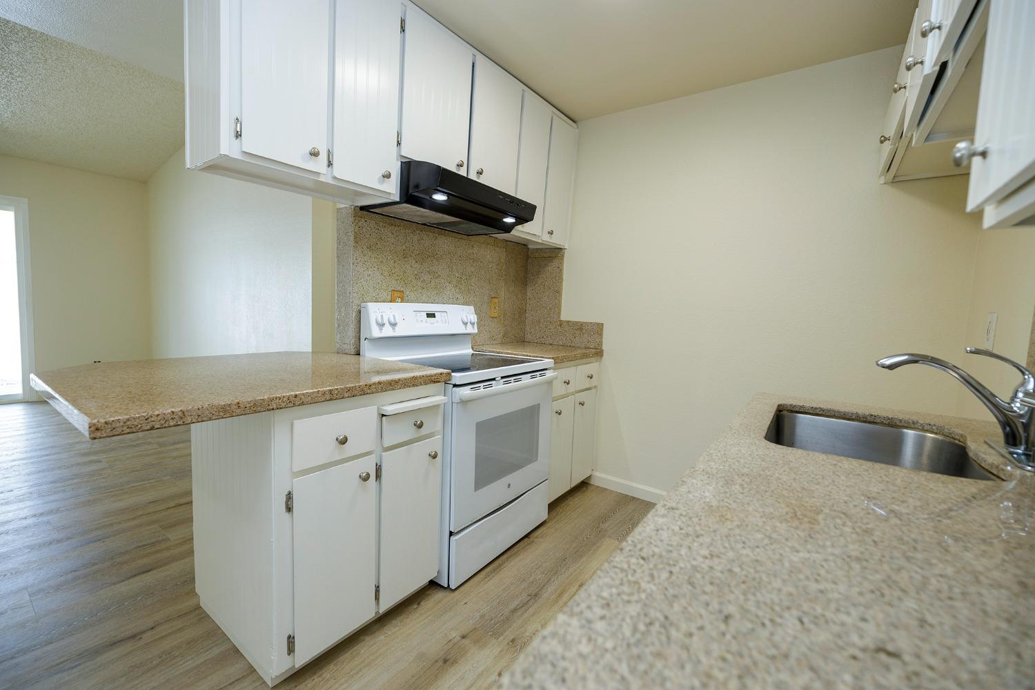 Detail Gallery Image 16 of 33 For 201 Woodrow Ave #19,  Modesto,  CA 95350 - 2 Beds | 1 Baths