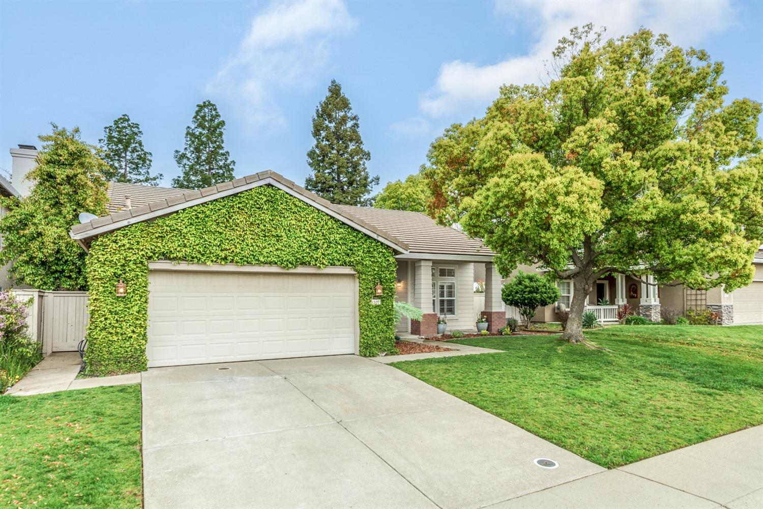 Detail Gallery Image 2 of 33 For 5307 Ridge Gate Ct, Rocklin,  CA 95765 - 3 Beds | 2 Baths