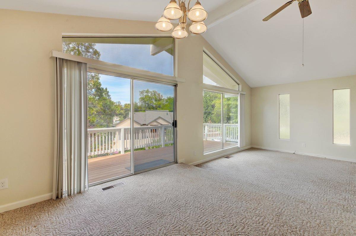 Detail Gallery Image 17 of 45 For 17873 Huckleberry Dr, Penn Valley,  CA 95946 - 2 Beds | 2 Baths
