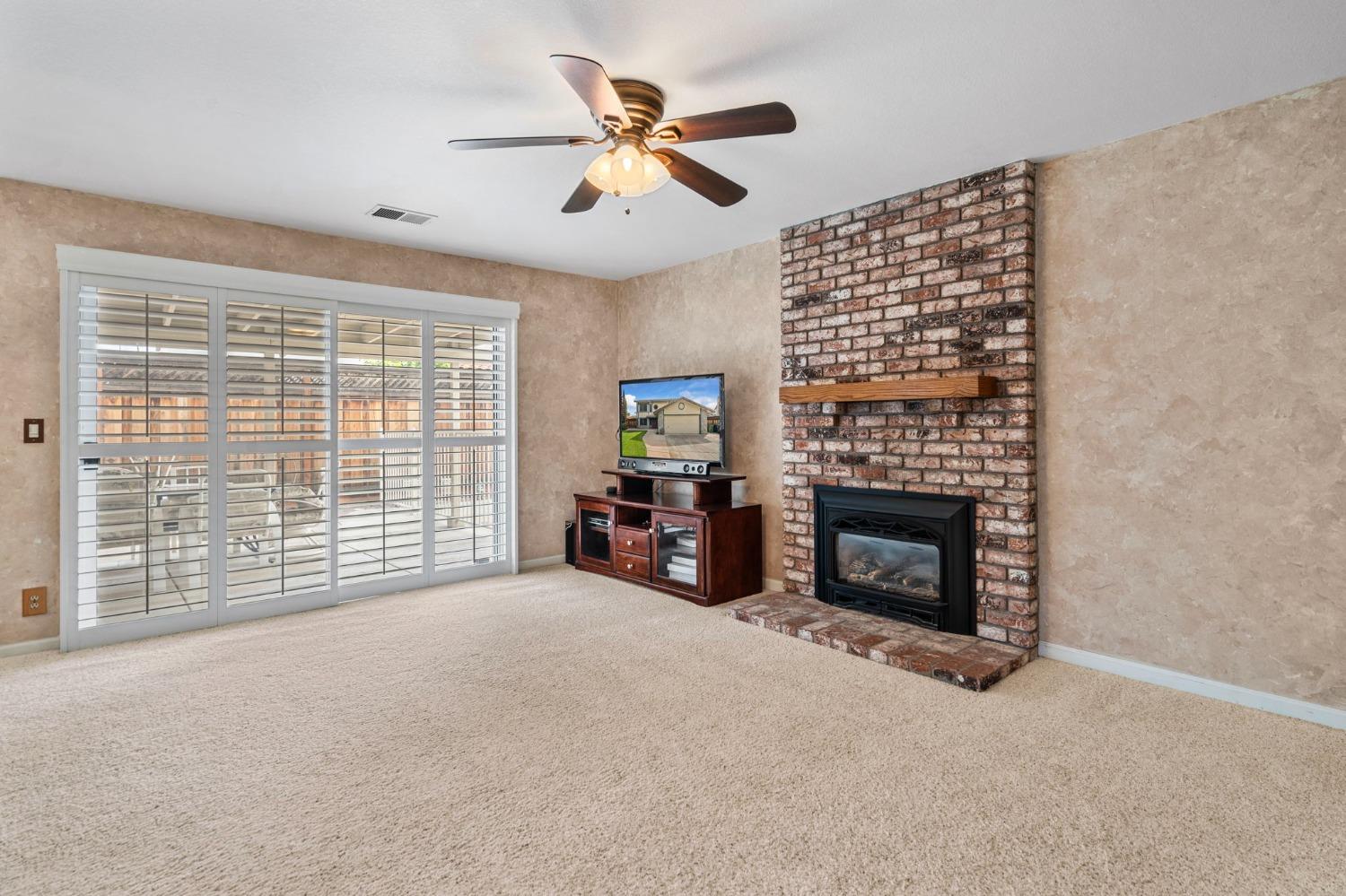 Detail Gallery Image 17 of 32 For 1705 Parker Polich Ct, Tracy,  CA 95376 - 4 Beds | 2/1 Baths