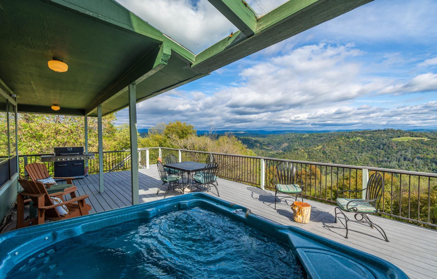 Detail Gallery Image 9 of 80 For 6260 Lofty View Rd, Placerville,  CA 95667 - 4 Beds | 2/1 Baths