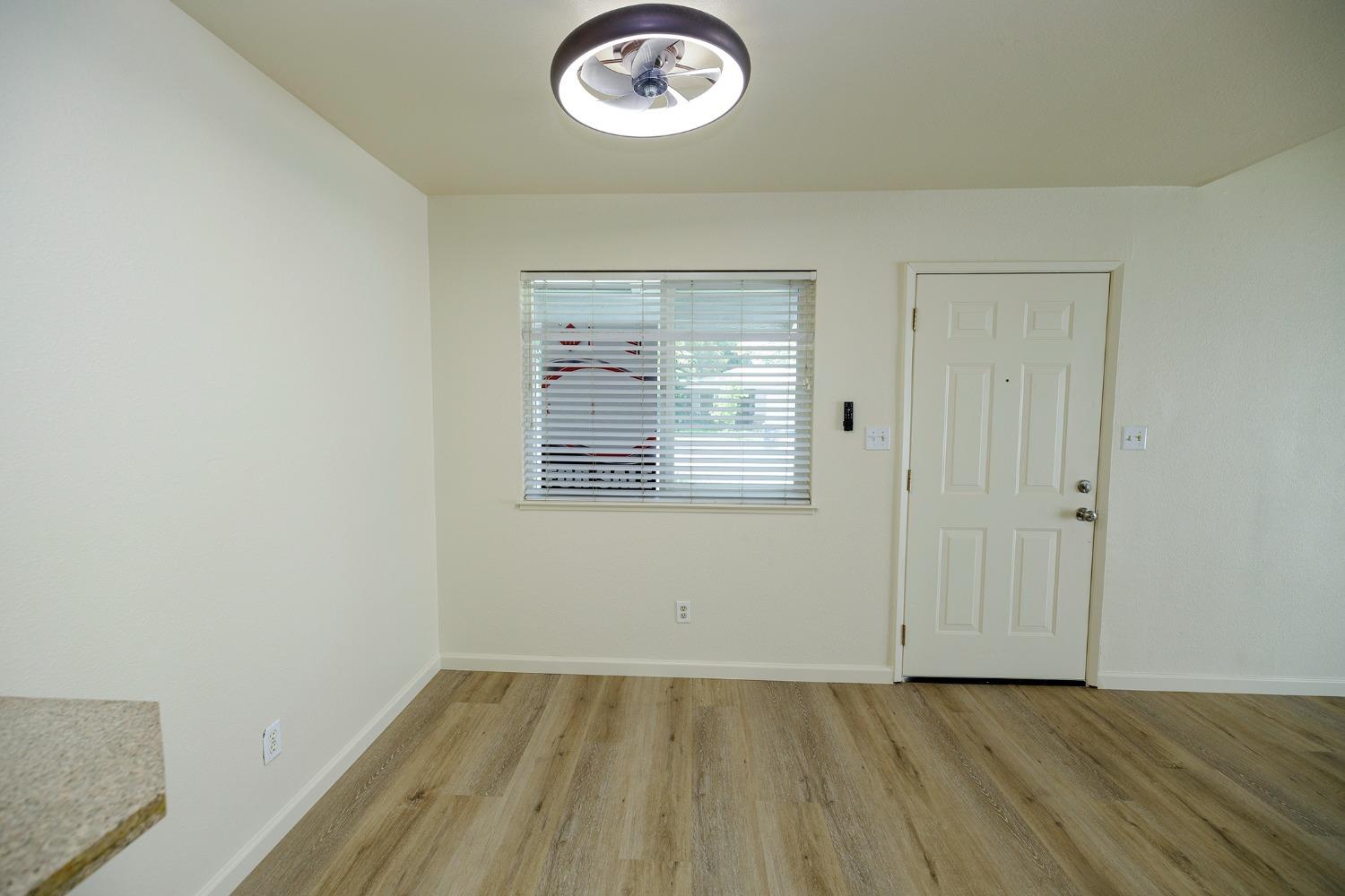 Detail Gallery Image 13 of 33 For 201 Woodrow Ave #19,  Modesto,  CA 95350 - 2 Beds | 1 Baths