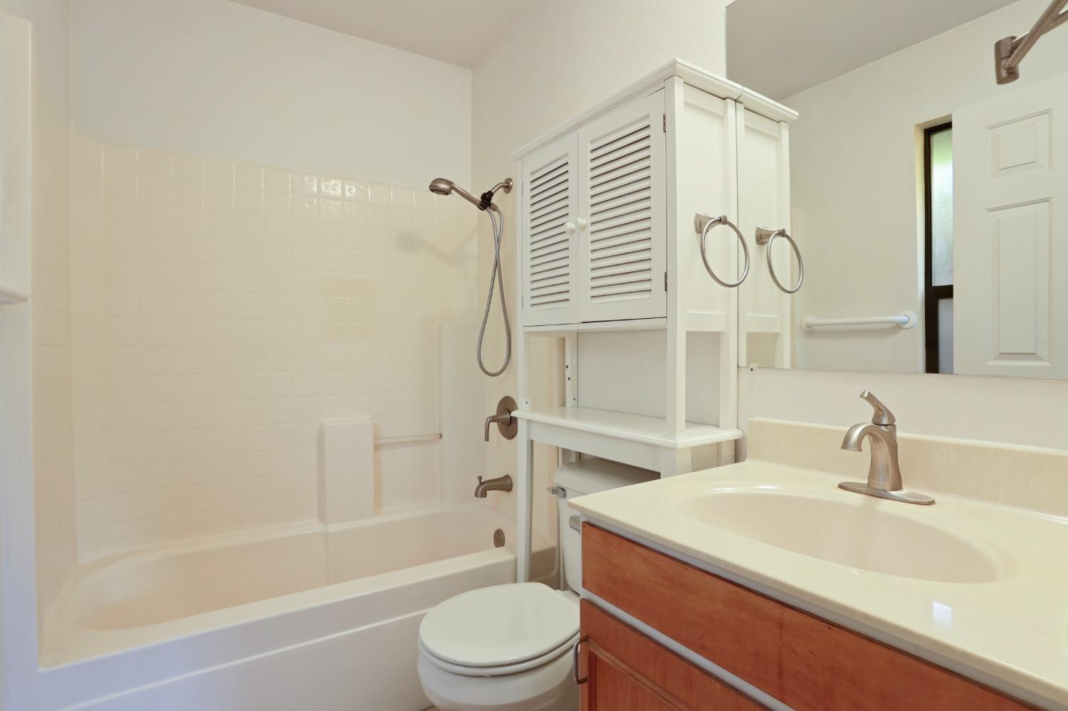 Detail Gallery Image 21 of 37 For 26 W Mendocino Ave, Stockton,  CA 95204 - 3 Beds | 2 Baths