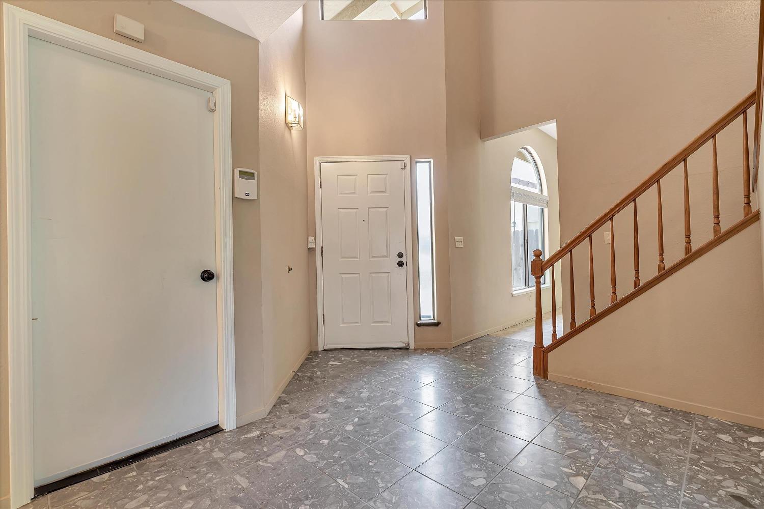 Detail Gallery Image 6 of 56 For 2170 Foothill Ranch Dr, Tracy,  CA 95377 - 3 Beds | 2/1 Baths