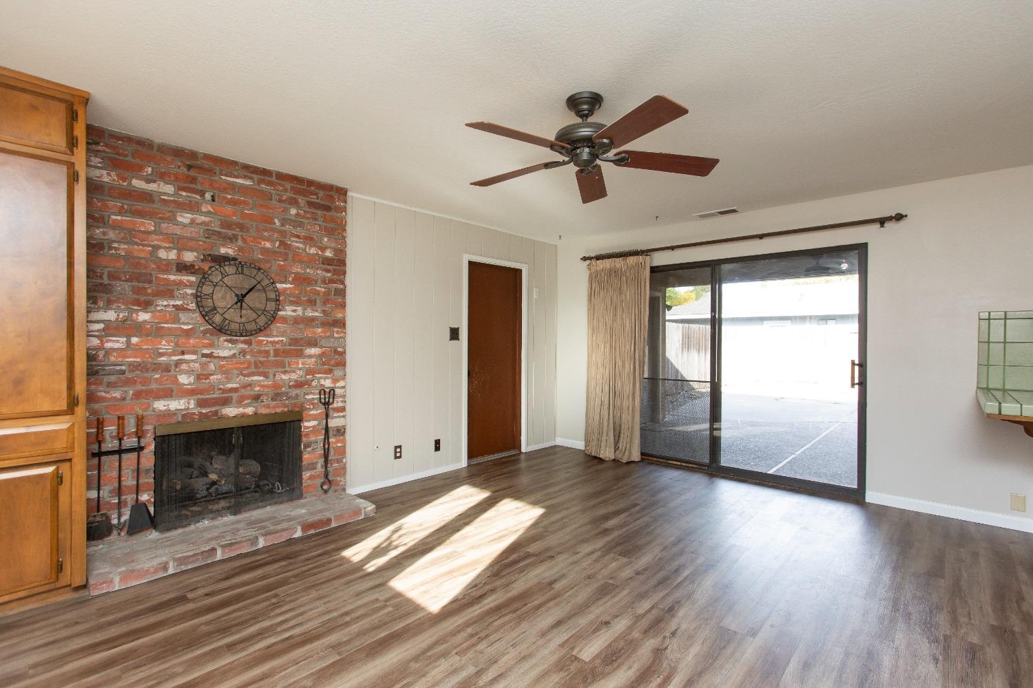 Detail Gallery Image 13 of 27 For 3534 Appleton Ct, Stockton,  CA 95219 - 3 Beds | 2 Baths
