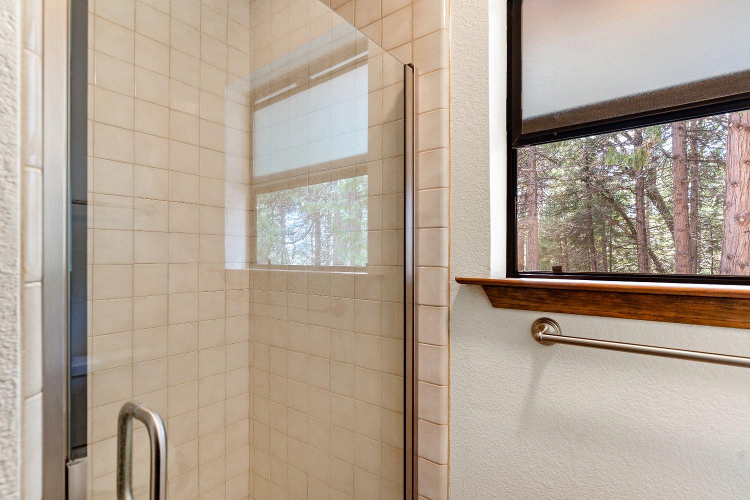 Detail Gallery Image 24 of 37 For 11552 Side Hill Cir, Nevada City,  CA 95959 - 3 Beds | 2/1 Baths