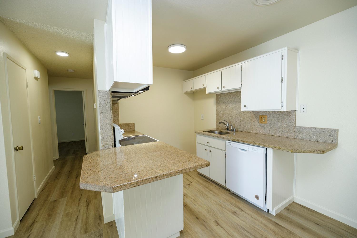 Detail Gallery Image 14 of 33 For 201 Woodrow Ave #19,  Modesto,  CA 95350 - 2 Beds | 1 Baths