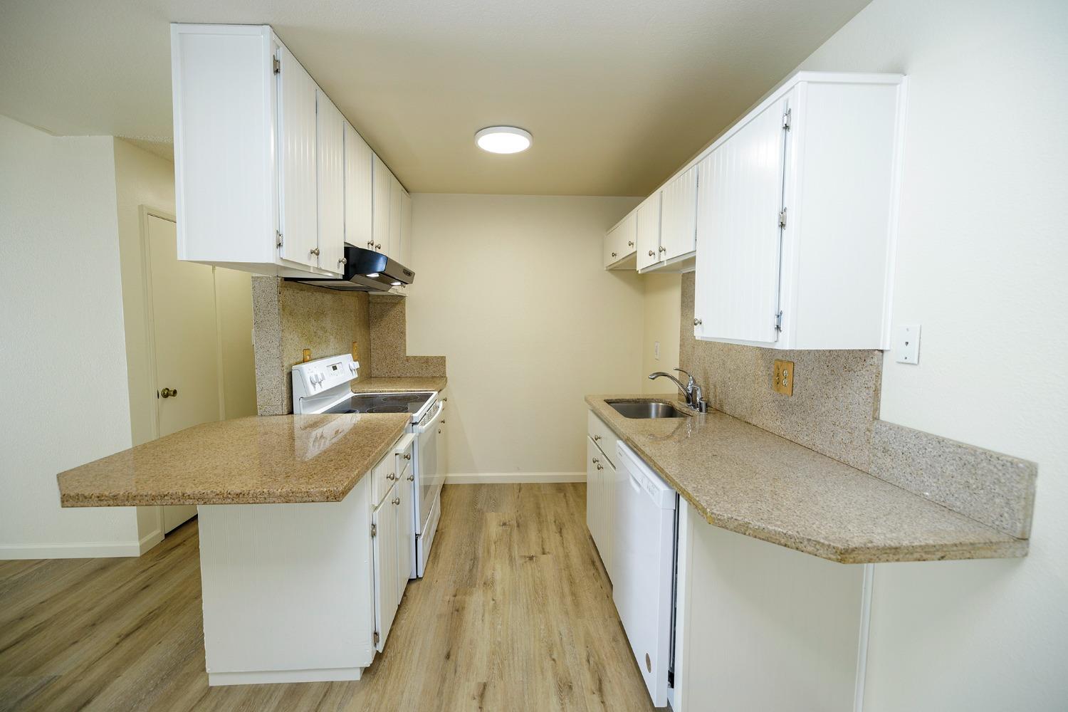 Detail Gallery Image 15 of 33 For 201 Woodrow Ave #19,  Modesto,  CA 95350 - 2 Beds | 1 Baths