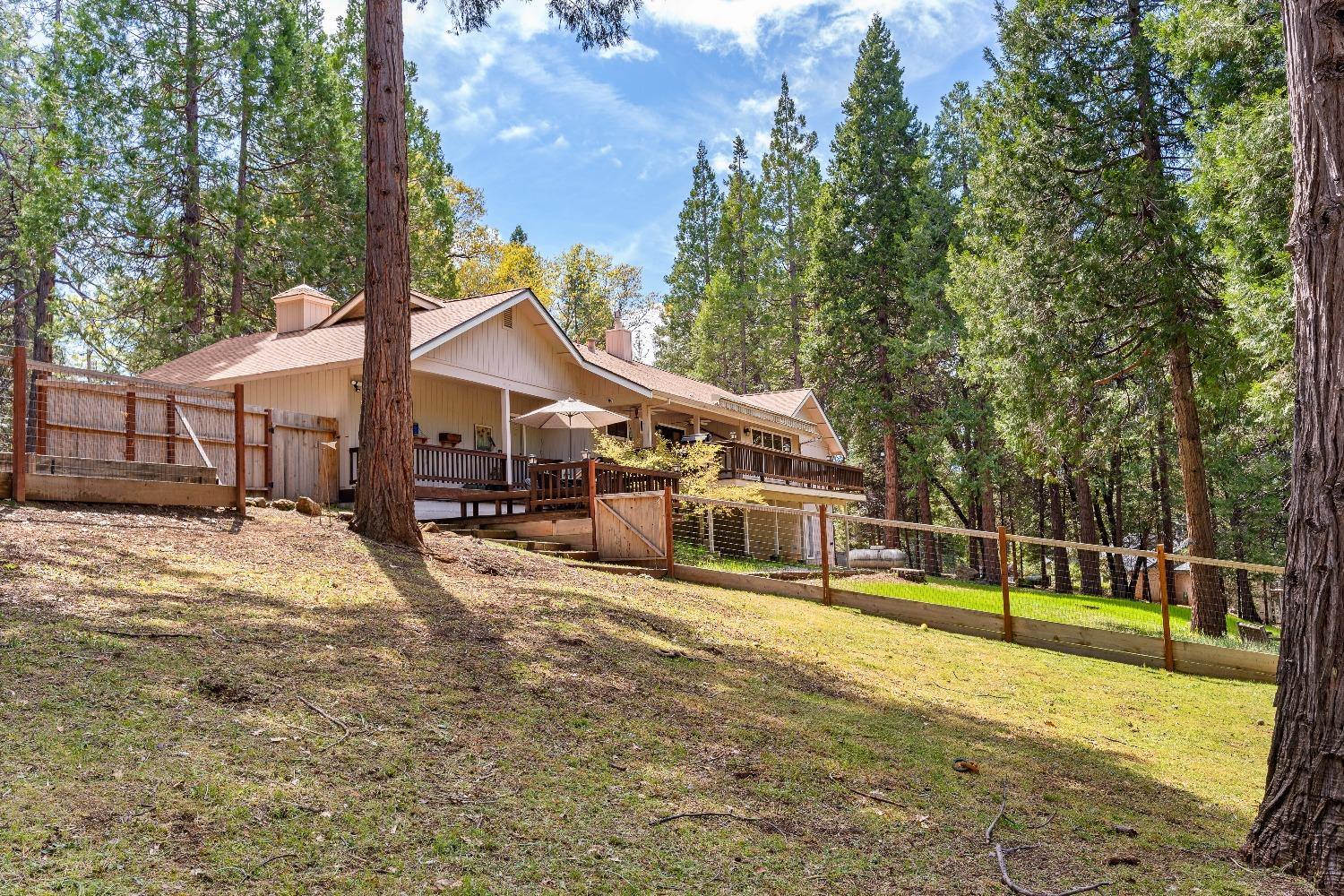 Detail Gallery Image 7 of 37 For 11552 Side Hill Cir, Nevada City,  CA 95959 - 3 Beds | 2/1 Baths