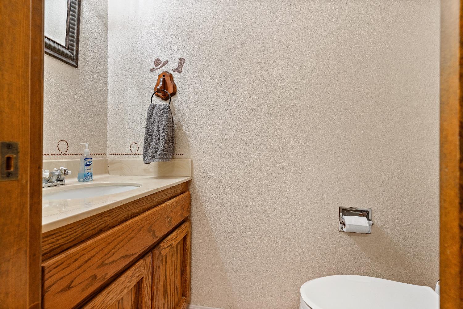 Detail Gallery Image 29 of 37 For 11552 Side Hill Cir, Nevada City,  CA 95959 - 3 Beds | 2/1 Baths