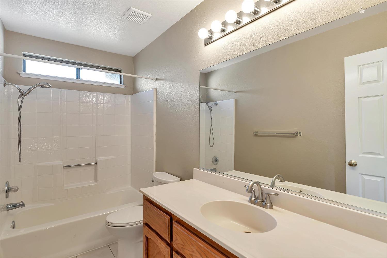 Detail Gallery Image 36 of 56 For 2170 Foothill Ranch Dr, Tracy,  CA 95377 - 3 Beds | 2/1 Baths