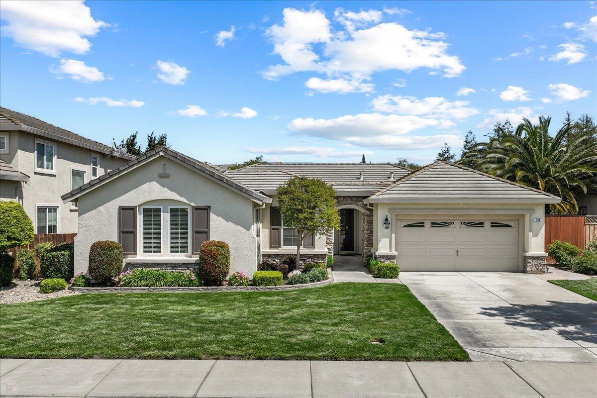 Photo of 356 Highland in Ripon, CA