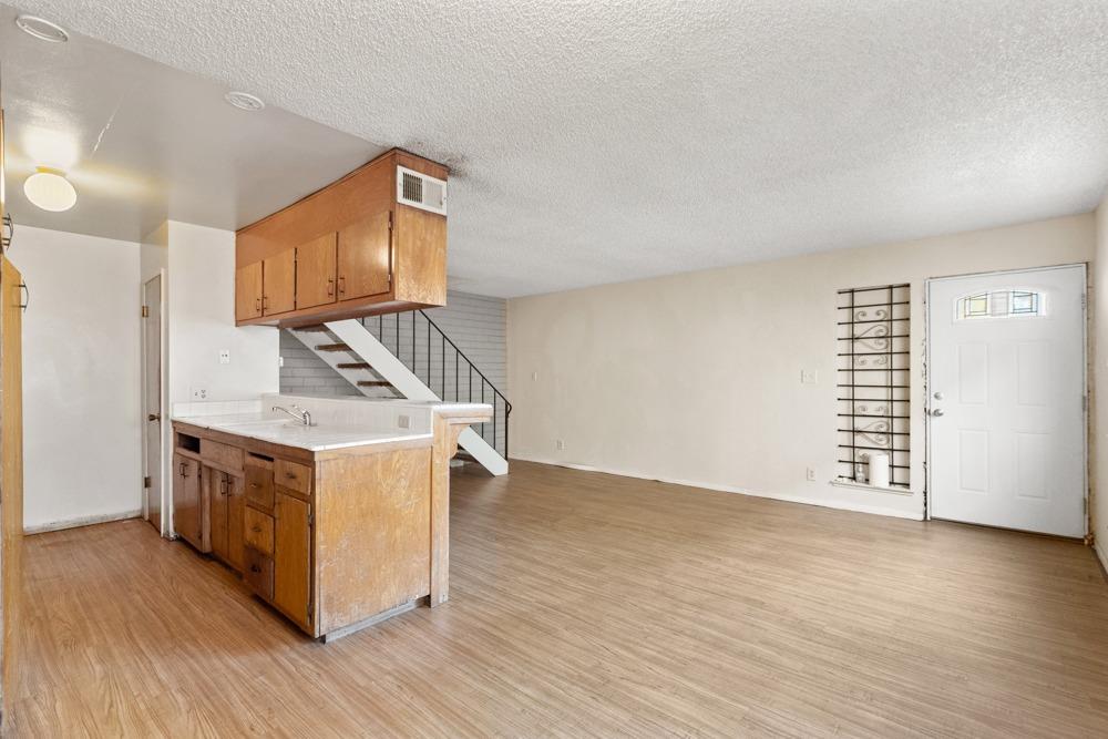 Detail Gallery Image 7 of 23 For 2932 Peachtree Dr #3,  Stockton,  CA 95203 - 2 Beds | 1 Baths