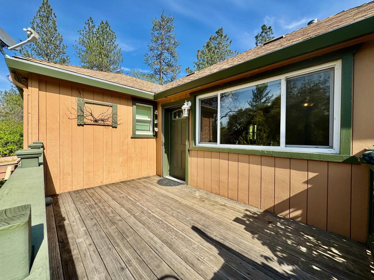 Detail Gallery Image 4 of 45 For 4420 Sand Ridge Rd, Placerville,  CA 95667 - 3 Beds | 2 Baths