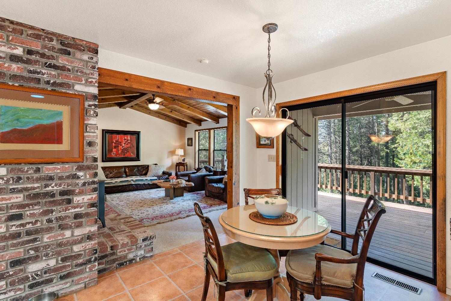 Detail Gallery Image 16 of 37 For 11552 Side Hill Cir, Nevada City,  CA 95959 - 3 Beds | 2/1 Baths