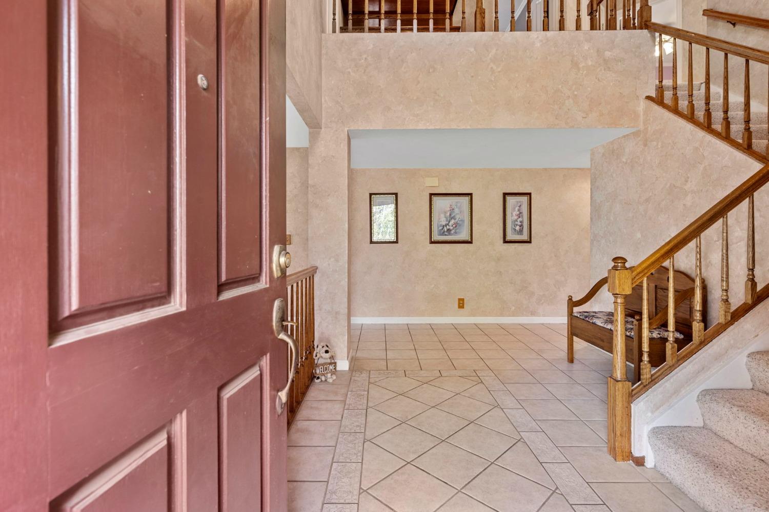 Detail Gallery Image 3 of 32 For 1705 Parker Polich Ct, Tracy,  CA 95376 - 4 Beds | 2/1 Baths