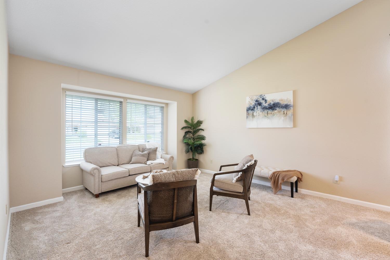 Detail Gallery Image 6 of 60 For 5005 Charter Rd, Rocklin,  CA 95765 - 3 Beds | 2 Baths