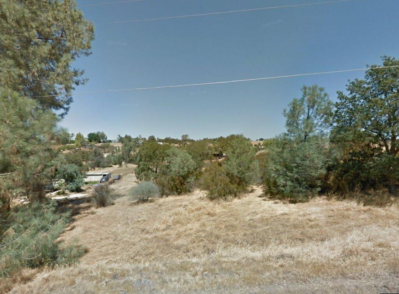 Photo of 8475 Hedgepeth Rd in Valley Springs, CA