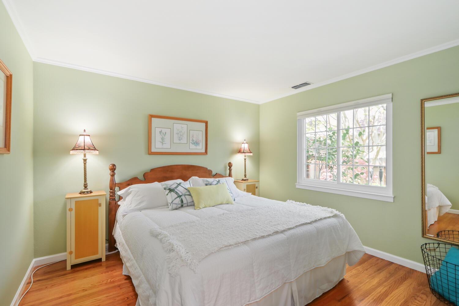 Detail Gallery Image 54 of 68 For 2124 Surrey Rd, Sacramento,  CA 95815 - 4 Beds | 2 Baths