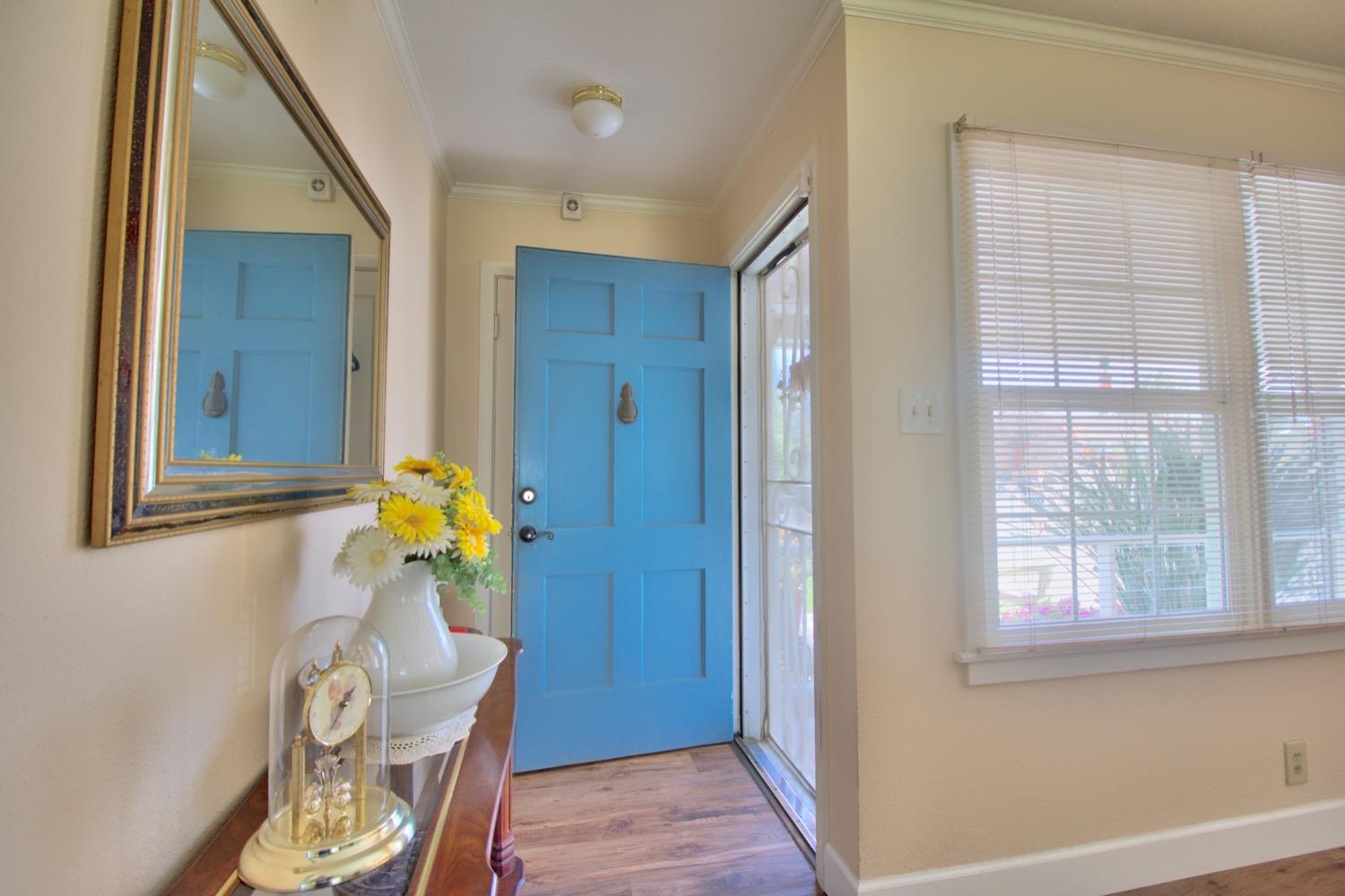 Detail Gallery Image 9 of 30 For 2681 Gary Way, Sacramento,  CA 95815 - 2 Beds | 1 Baths