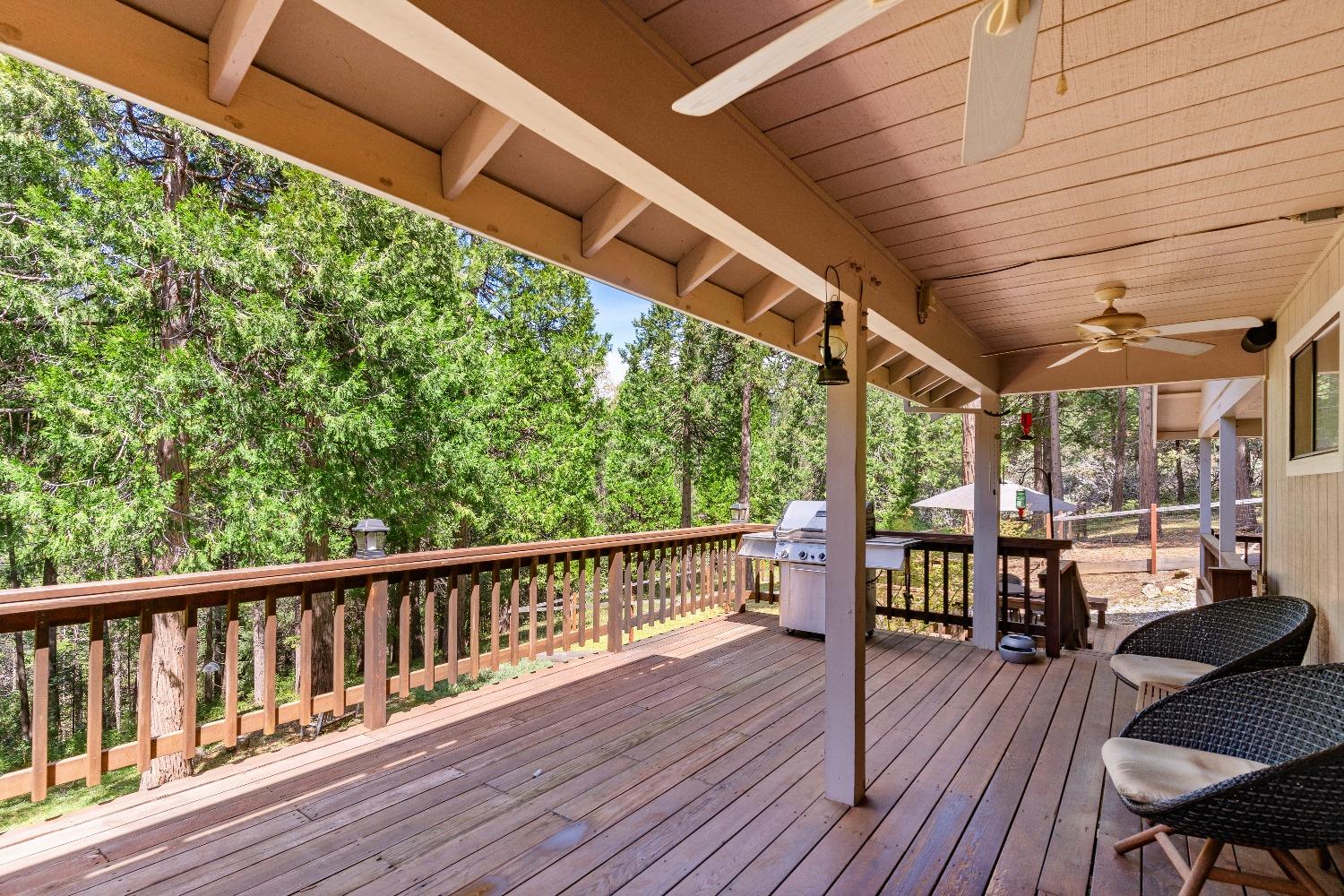 Detail Gallery Image 9 of 37 For 11552 Side Hill Cir, Nevada City,  CA 95959 - 3 Beds | 2/1 Baths