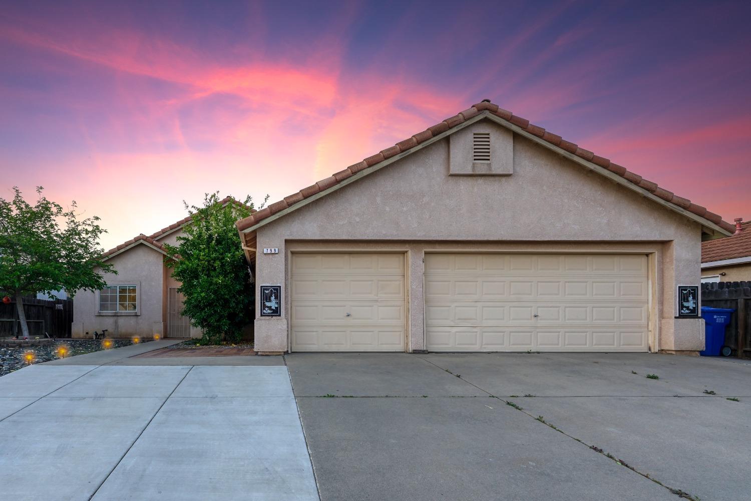 Detail Gallery Image 1 of 52 For 799 Morgans Ranch Cir, Galt,  CA 95632 - 3 Beds | 2 Baths