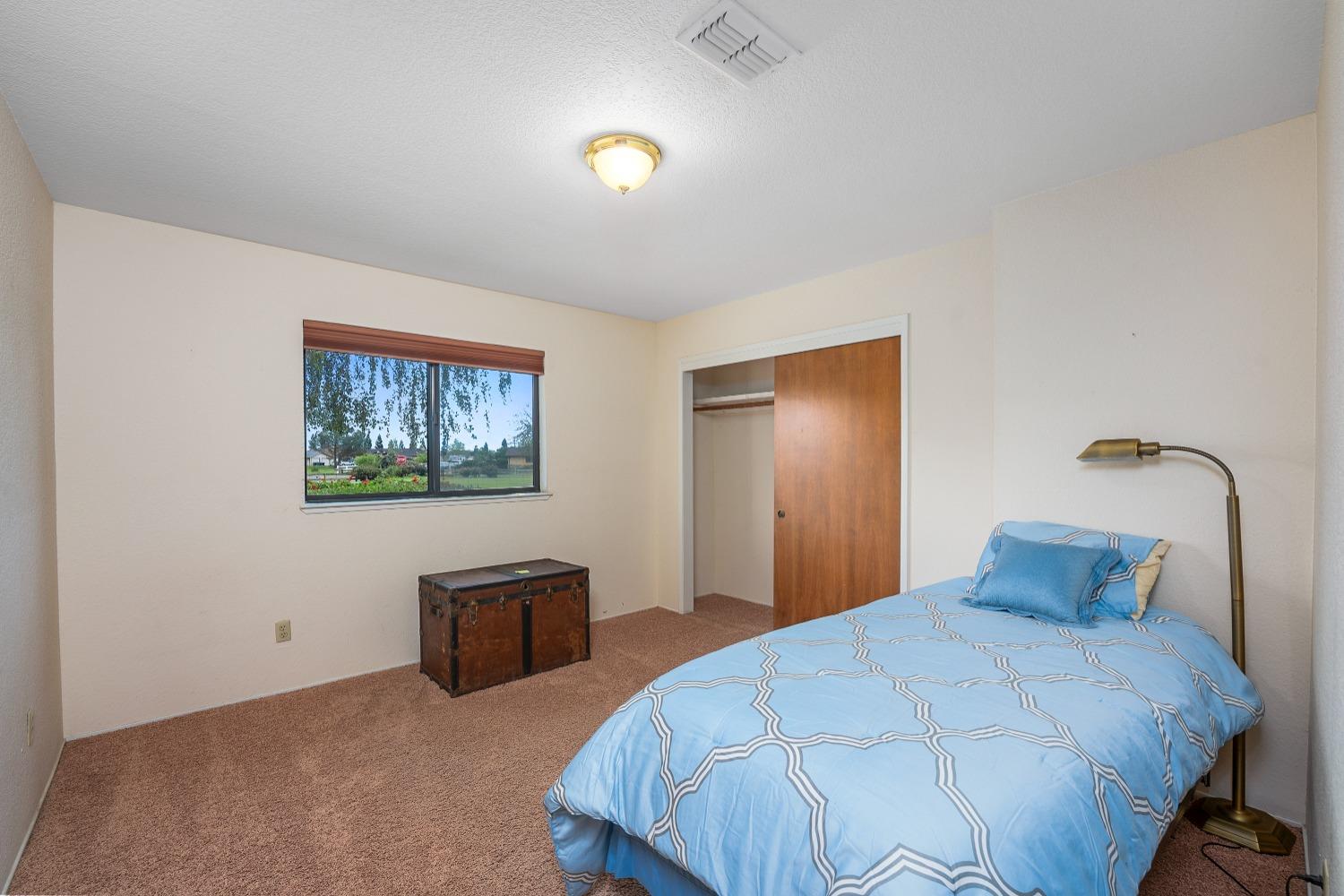 Detail Gallery Image 21 of 73 For 11901 Hillfield Ct, Elk Grove,  CA 95624 - 3 Beds | 2 Baths