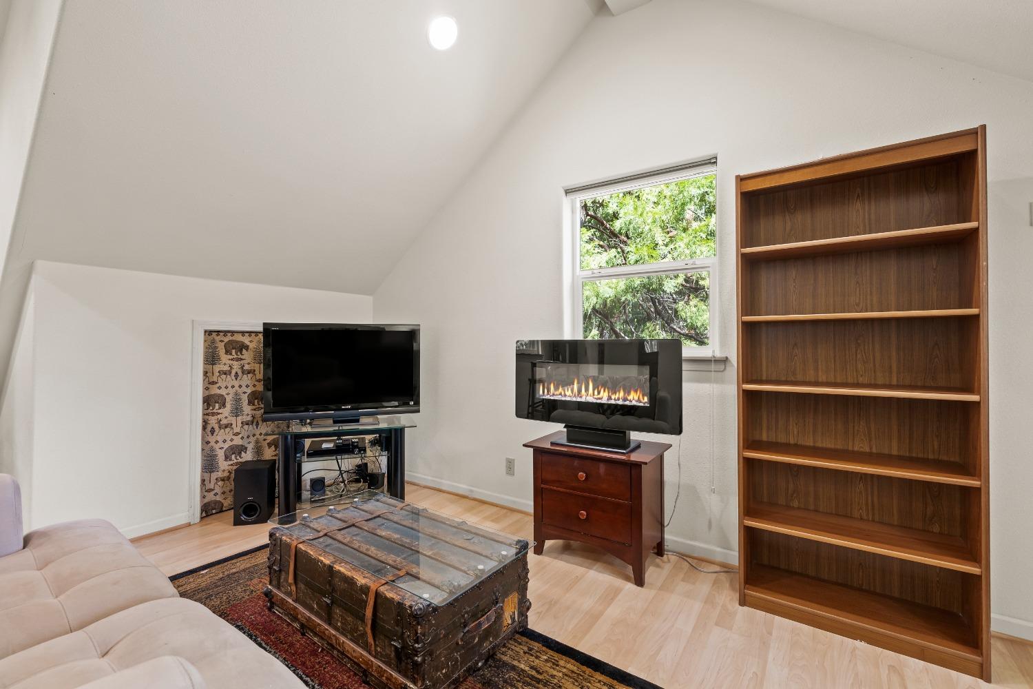 Detail Gallery Image 54 of 60 For 12332 Madrona Way, Nevada City,  CA 95959 - 4 Beds | 3/1 Baths
