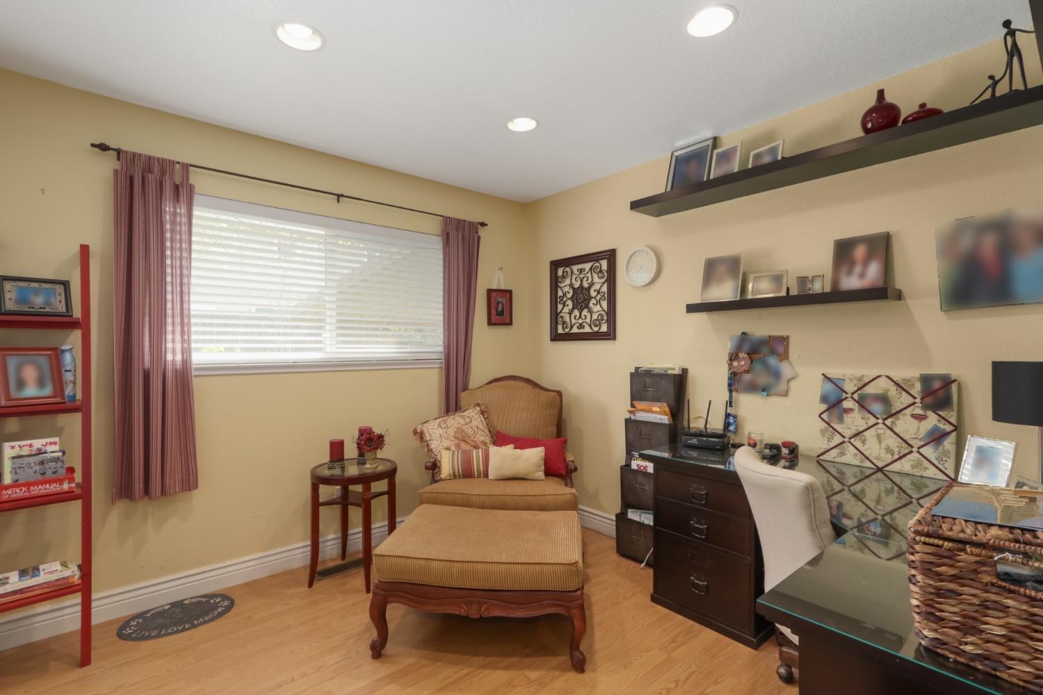 Detail Gallery Image 15 of 26 For 235 Ginger Dr, Auburn,  CA 95603 - 3 Beds | 2 Baths